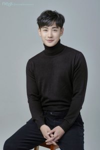 Choi Woo-hyuk-II