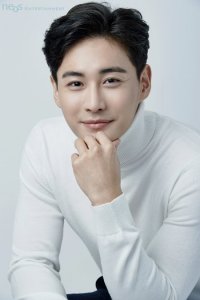Choi Woo-hyuk-II