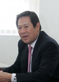 Hyun Suk