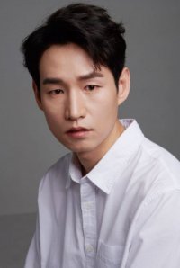 Kang Jung-woo