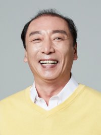 Yum Dong-hun