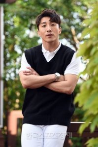 Dong Hyun-bae