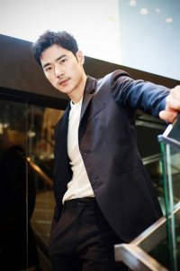 Kim Kang-woo