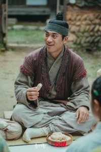 Poong, the Joseon Psychiatrist