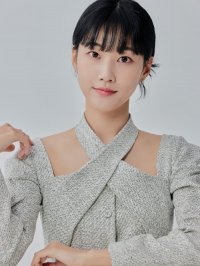 Ha Yoon-kyung