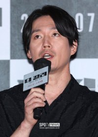 Jang Hyuk