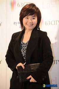 Kim Hyo-jin-V