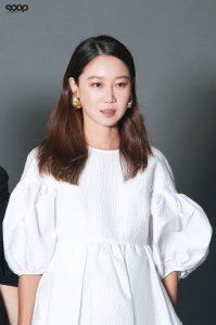 Kong Hyo-jin