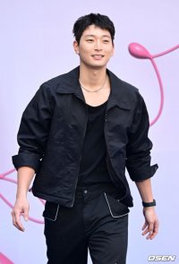 Jeong Jinwoon