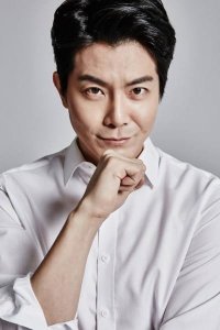Min Jun-ho