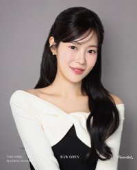 Kim Min-jung-V