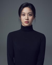 Hong Hwa-yeon