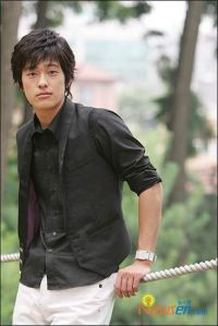 Yoon Ji-hoo