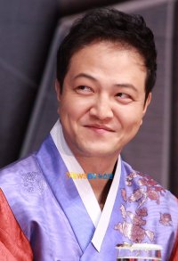 Jung Woong-in