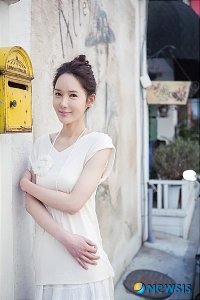 Lee Si-yeon