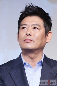 Sung Dong-il