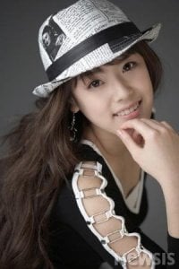 Yoon Yi-na