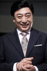 Yum Dong-hun