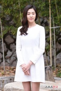 Shin Yoon-joo