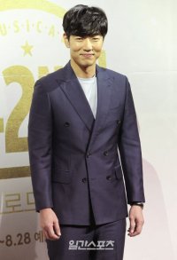 Lee Jong-hyuk