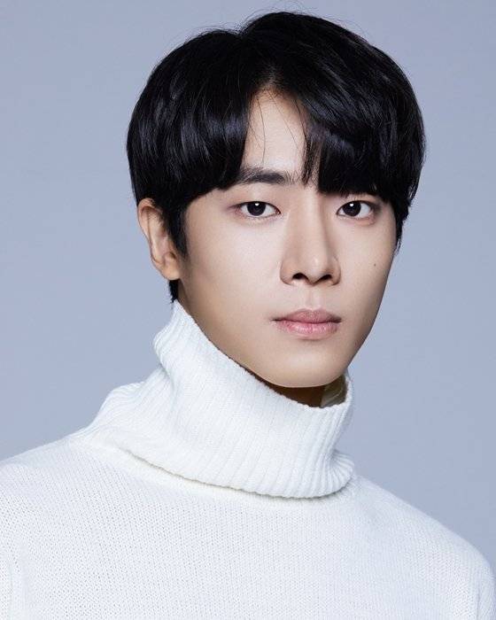 Rookie Chu Young-woo Cast for 'Police University' @ HanCinema