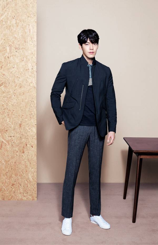 [Photos] Kim Woo-bin completes casual-formal masculine look @ HanCinema