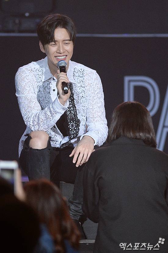 Park Hae-jin's tenth anniversary fan meeting presents touching moments ...