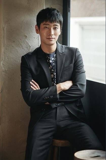 Song Joong-ki turns down 'Kingdom', Ju Ji-hoon up for main role @ HanCinema