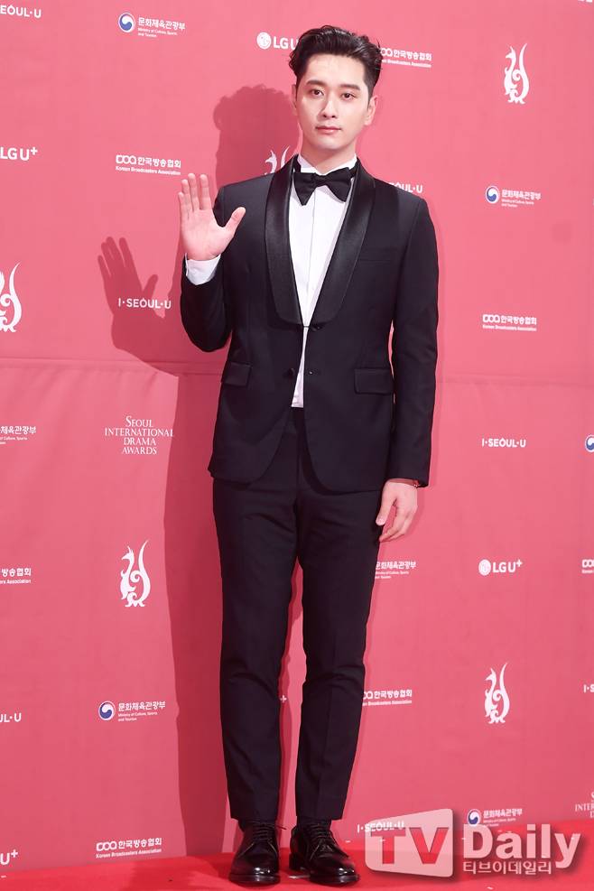 [Photos] Seoul International Drama Awards 2018 Red Carpet @ HanCinema
