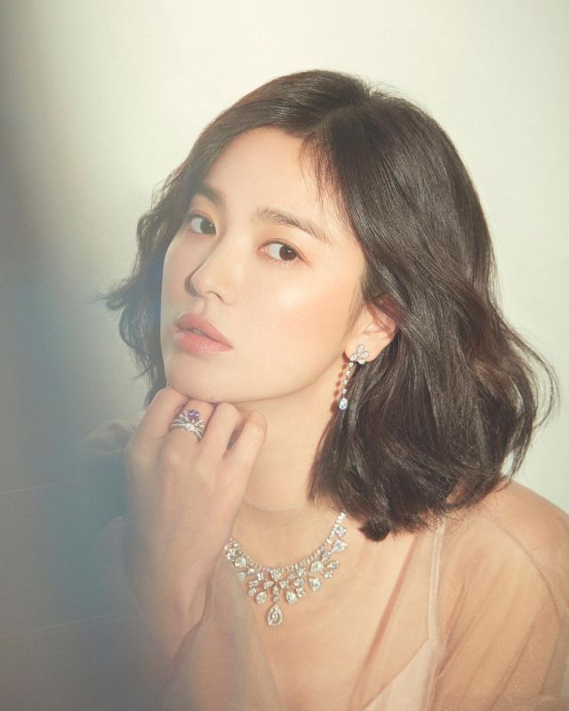 [HanCinema's News] Song Hye-kyo Posts Instagram Photo @ HanCinema ...