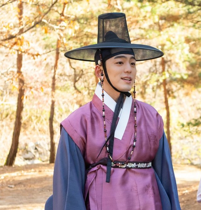 [Photos] New Stills Added for the Korean Drama 