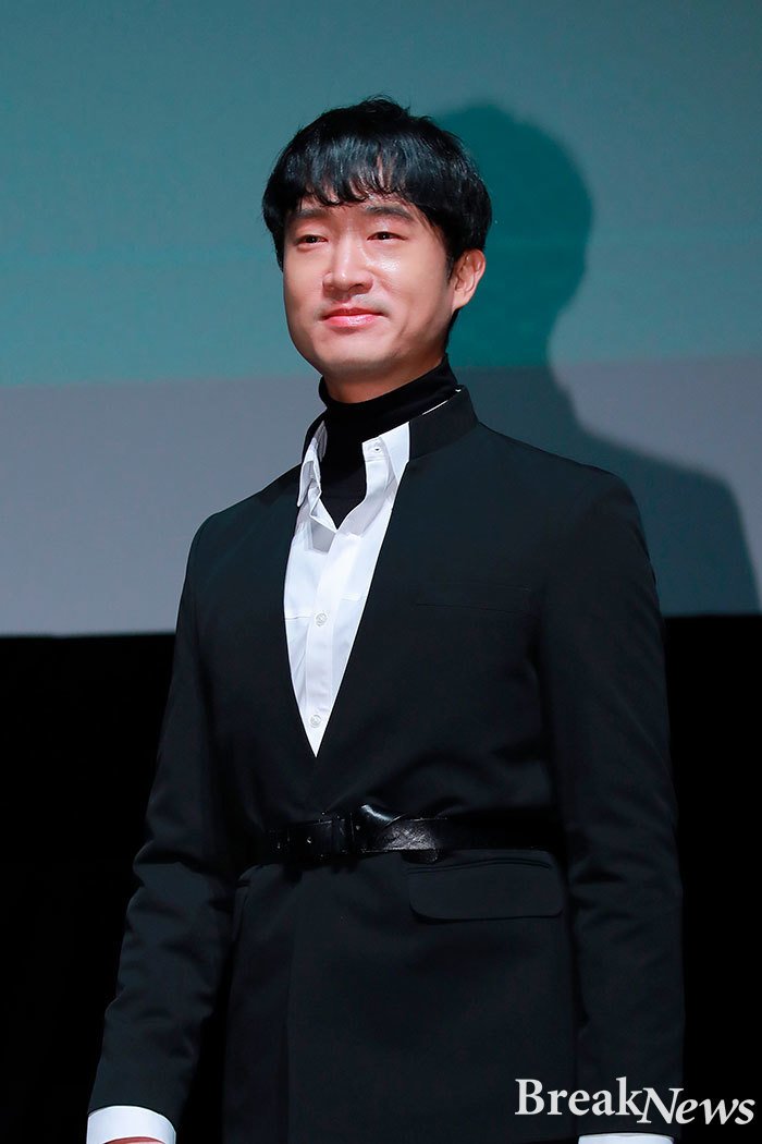 Woo-jin jo Profil Pemain