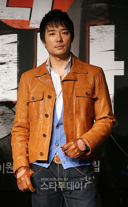 Lee Tae-gon remembers Choi Jin-sil as a thoughtful top star @ HanCinema