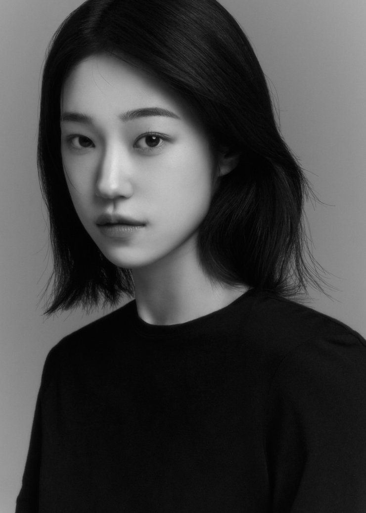 Roh Yoon-seo - Picture (노윤서) @ HanCinema
