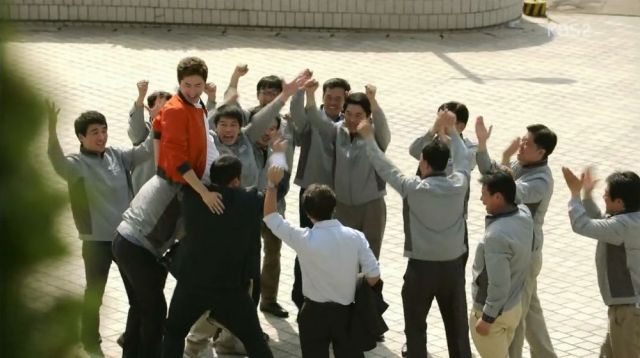 Ji-hyeok and his team