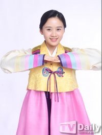 Shin Soo-yeon