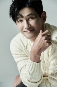 Hwang Jung-min