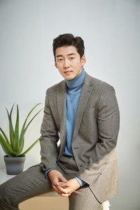 Yoon Kye-sang