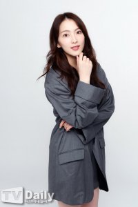 Kang Ji-young