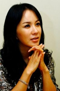 Uhm Jung-hwa