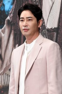 Kang Ji-hwan