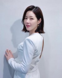 Park Ha-na