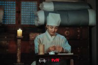 Poong, the Joseon Psychiatrist