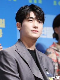 Park Hyung-sik