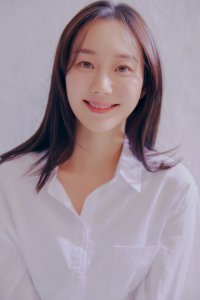 Lee Yoo-young