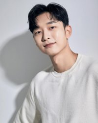 Kim Dong-won-IV
