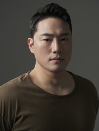 Jung Jong-woo