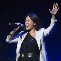 Kim Sun-young-V