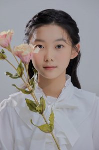 Shin Yun-ju