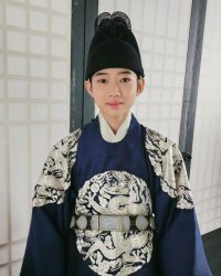 Hong Dong-young